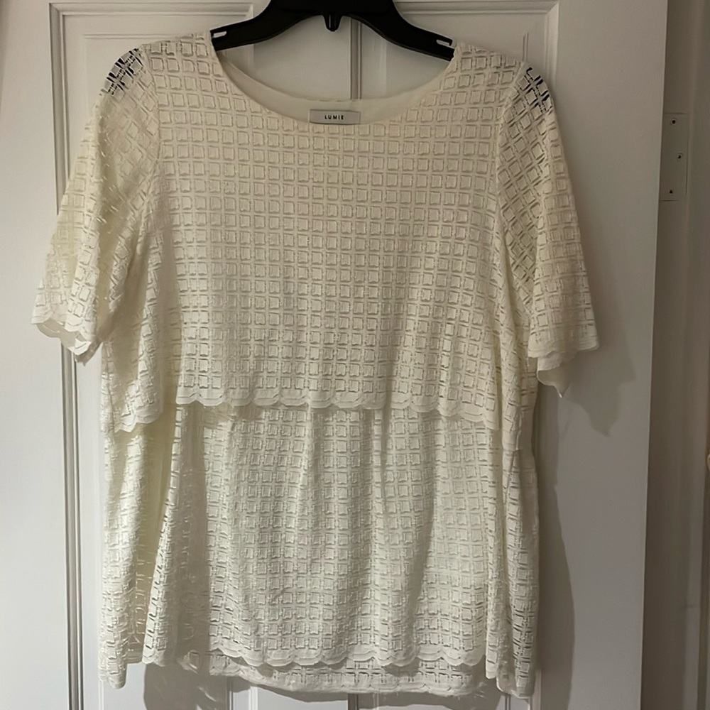 Lumie Lacey White Tiered top in size small